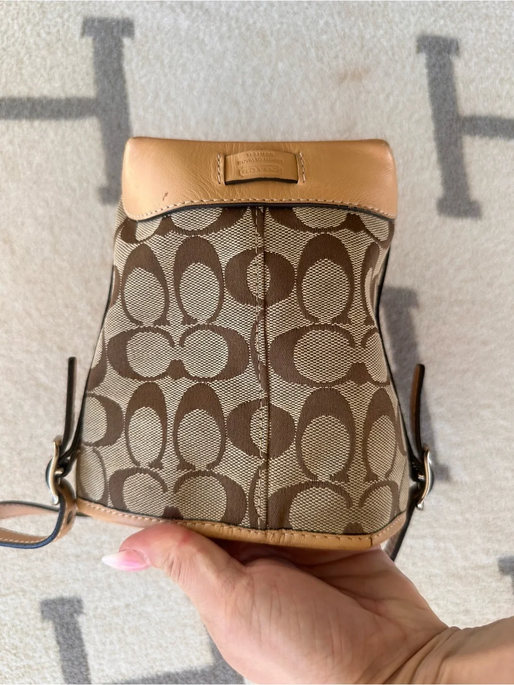 Coach Brown Signature Canvas Shoulder Bag with Tan Trim 2002 Hampton Coach tote